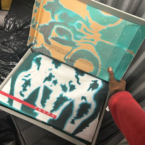 Worn once - Picture 2 of 2